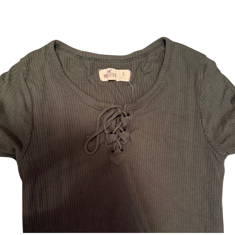 Hollister Womens Ribbed Lace‎ Up Front Short Sleeve closet staple basic tshirt - Picture 2 of 2